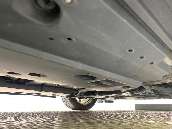 2017 Toyota C-HR DAA-ZYX10 (UW-69f067daa3220)[26]