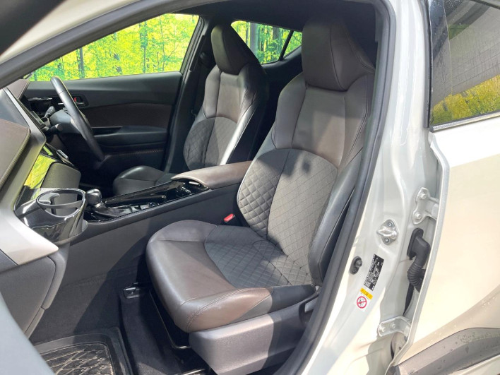 2017 Toyota C-HR DAA-ZYX10 (UW-69f067daa3220)[4]