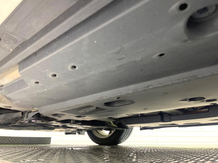 2017 Toyota C-HR DAA-ZYX10 (UW-69f067daa3220)[29]