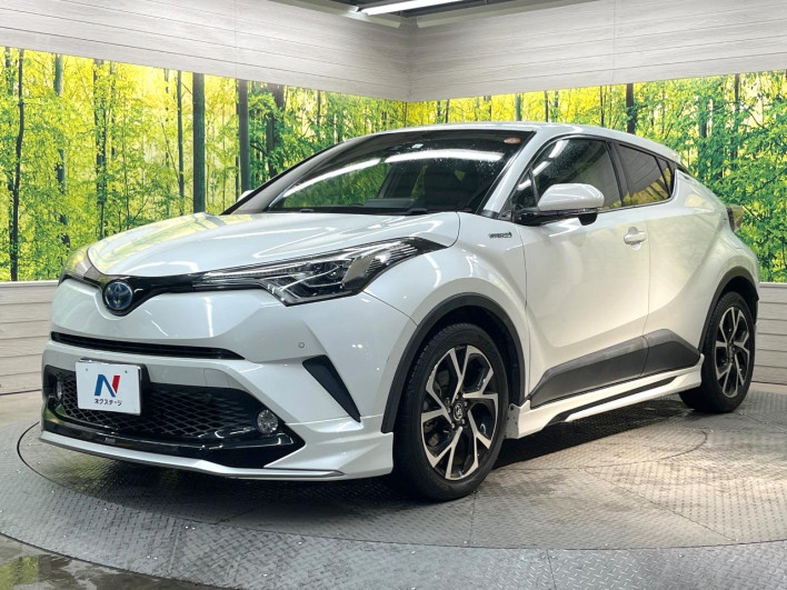2017 Toyota C-HR DAA-ZYX10 (UW-69f067daa3220)[15]