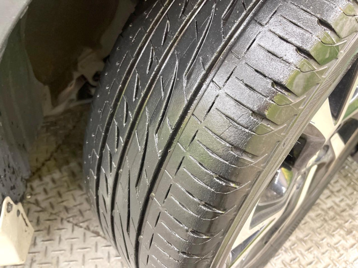 2017 Toyota C-HR DAA-ZYX10 (UW-69f067daa3220)[21]