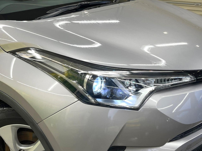 2017 Toyota C-HR DAA-ZYX10 (UW-69f067dae33c3)[18]