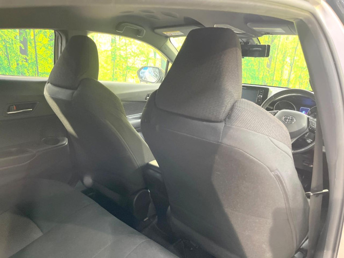 2017 Toyota C-HR DAA-ZYX10 (UW-69f067dae33c3)[25]