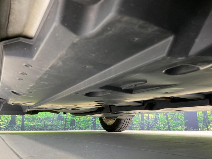 2017 Toyota C-HR DAA-ZYX10 (UW-69f067db4ca17)[11]