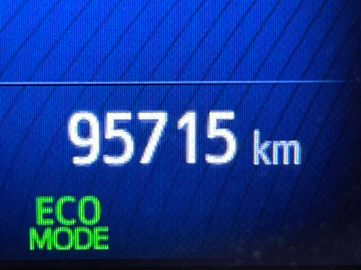 2017 Toyota C-HR DAA-ZYX10 (UW-69f067db4ca17)[2]