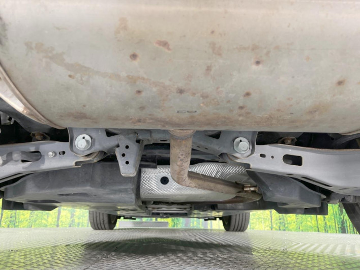 2018 Toyota C-HR DAA-ZYX10 (UW-69f067dbc9bab)[23]