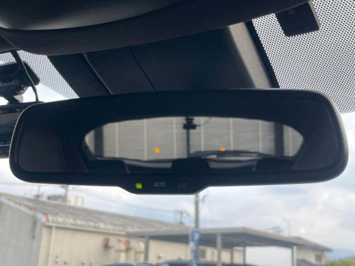 2018 Toyota C-HR DAA-ZYX10 (UW-69f067dcc188f)[8]