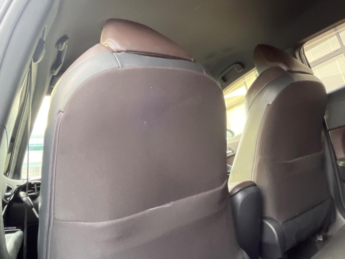 2018 Toyota C-HR DAA-ZYX10 (UW-69f067dcc188f)[29]