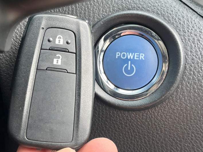 2018 Toyota C-HR DAA-ZYX10 (UW-69f067dcc188f)[4]