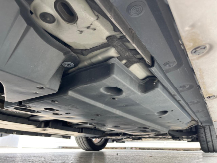 2019 Toyota C-HR DAA-ZYX10 (UW-69f067dd0383b)[26]