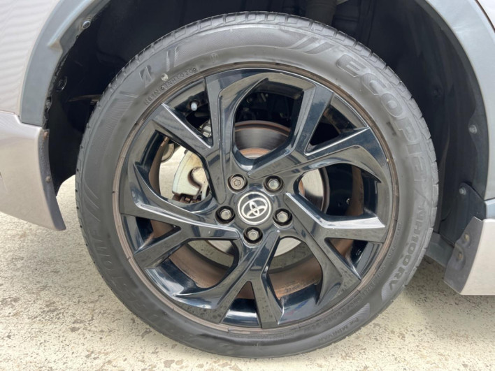 2019 Toyota C-HR DAA-ZYX10 (UW-69f067dd0383b)[10]