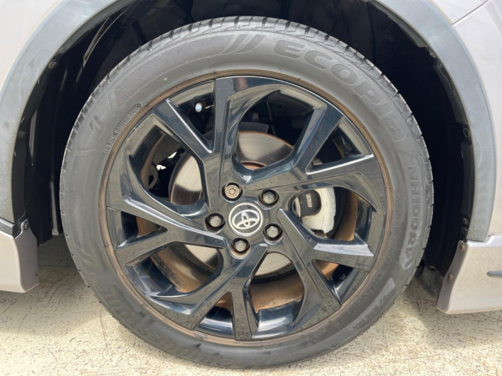 2019 Toyota C-HR DAA-ZYX10 (UW-69f067dd0383b)[11]