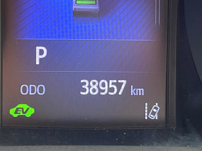 2019 Toyota C-HR DAA-ZYX10 (UW-69f067dd0383b)[2]