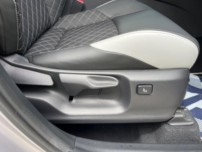 2019 Toyota C-HR DAA-ZYX10 (UW-69f067dd0383b)[19]