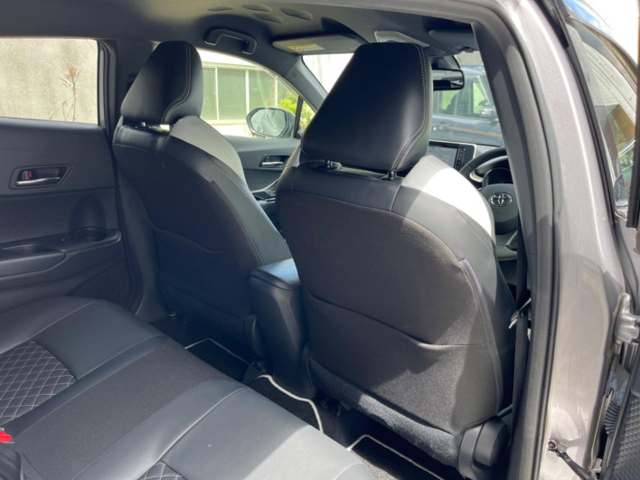 2019 Toyota C-HR DAA-ZYX10 (UW-69f067dd0383b)[21]