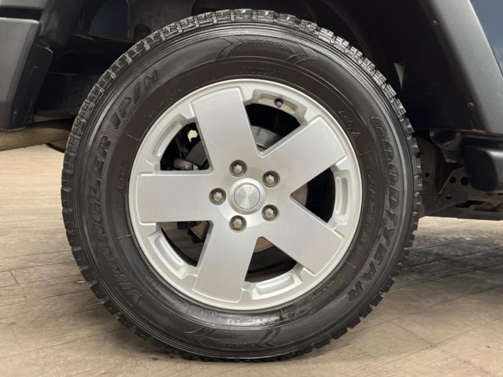 2017 Chrysler Jeep Wrangler Unlimited ABA-JK36L (UW-69f1f67b5b6dc)[26]