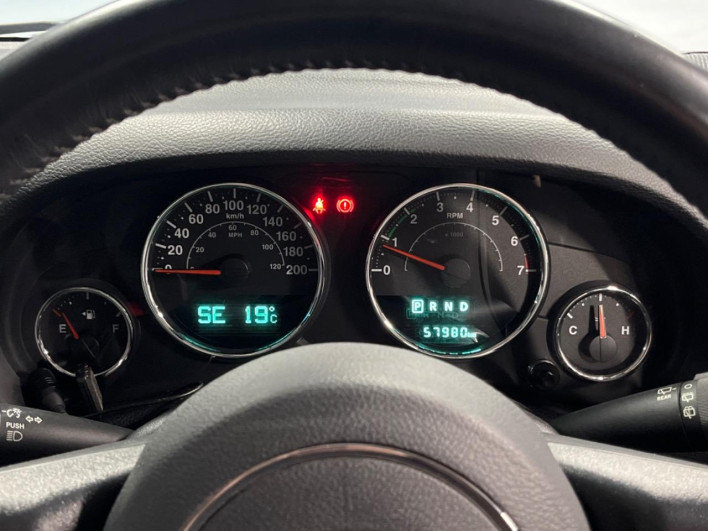 2017 Chrysler Jeep Wrangler Unlimited ABA-JK36L (UW-69f1f67b5b6dc)[13]