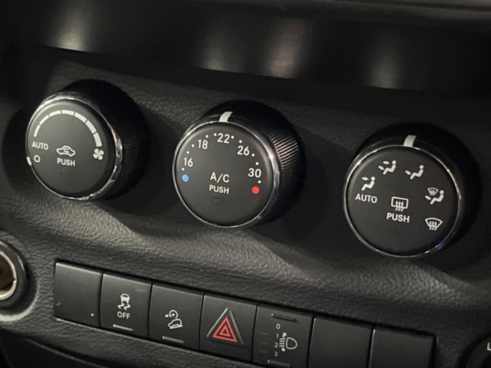 2017 Chrysler Jeep Wrangler Unlimited ABA-JK36L (UW-69f1f67b5b6dc)[8]