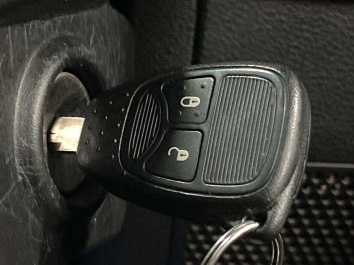 2017 Chrysler Jeep Wrangler Unlimited ABA-JK36L (UW-69f1f67b5b6dc)[16]