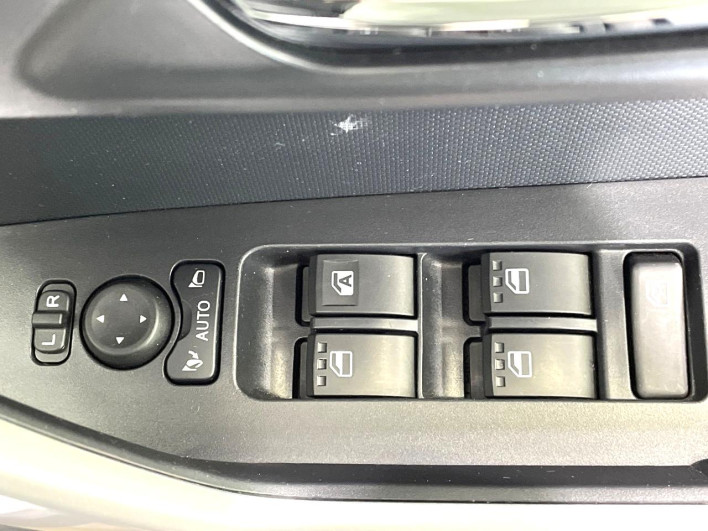 2020 Daihatsu Rocky 5BA-A200S (UW-69f1f680b1986)[9]