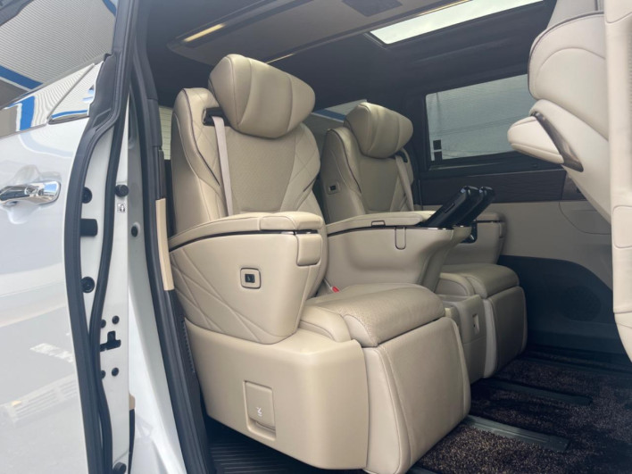 2024 Toyota Alphard Hybrid 6AA-AAHH40W (UW-69f1f6844064e)[26]