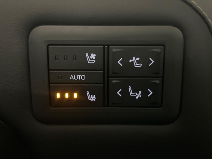 2025 Toyota Vellfire Hybrid 6AA-AAHH40W (UW-69f1f685bbd42)[20]