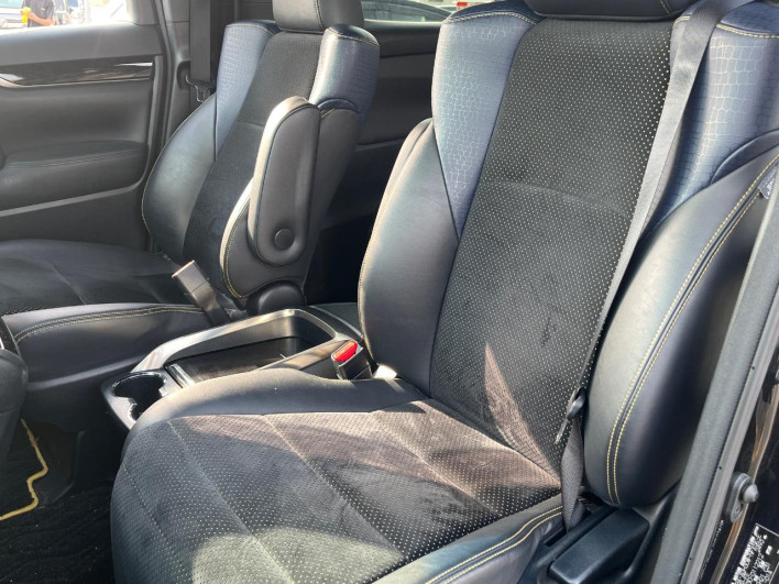 2017 Toyota Vellfire DBA-AGH30W (UW-69f1f68a9f426)[26]