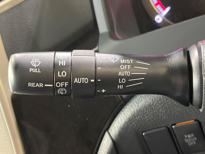 2014 Toyota Alphard DBA-ANH25W (UW-69f1f6930c9aa)[28]