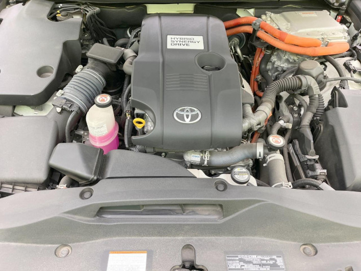 2017 Toyota Crown Hybrid DAA-AWS210 (UW-69f1f695a5b9c)[4]