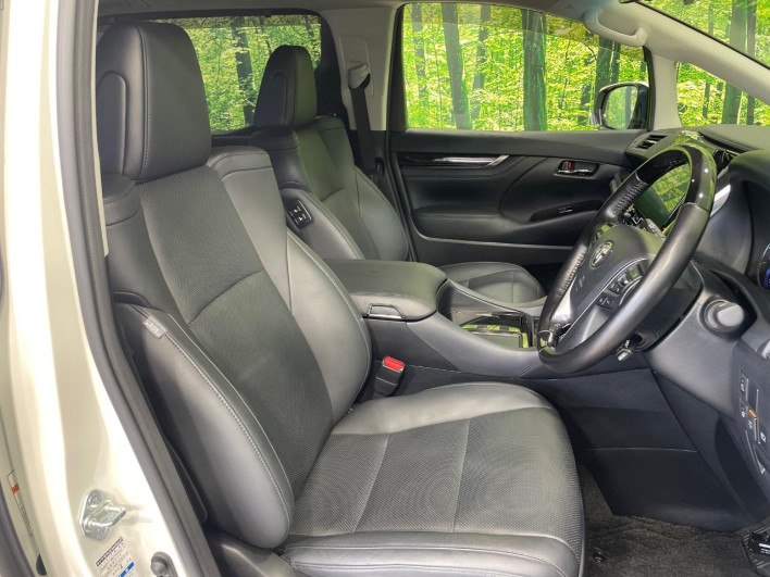 2021 Toyota Alphard Hybrid 6AA-AYH30W (UW-69f1f6a06dd5c)[27]