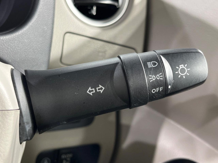 2014 Mitsubishi eK Space DBA-B11A (UW-69f1f6a2d9d60)[29]