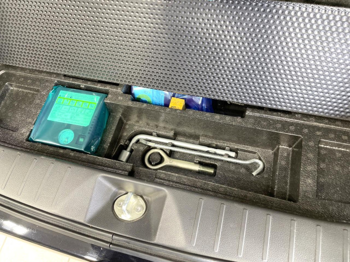 2014 Nissan Days DBA-B21W (UW-69f1f6a88151a)[24]