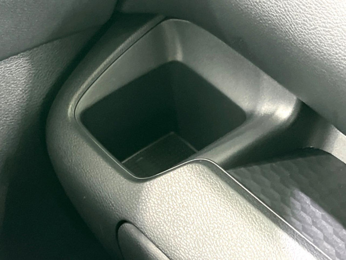 2021 Nissan Roox 5AA-B44A (UW-69f1f6afe35da)[29]