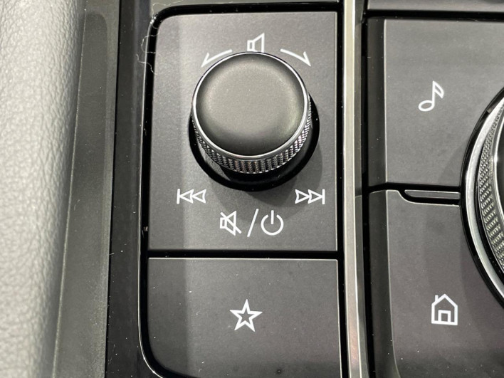 2024 Mazda Mazda 3 Fastback 5AA-BPFJ3R (UW-69f1f6bb07807)[16]