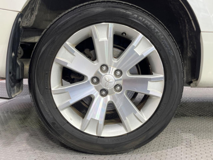 2015 Mitsubishi Delica D:5 DBA-CV5W (UW-69f1f6be889ab)[29]