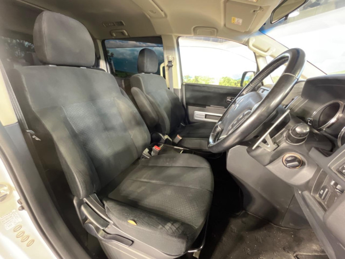 2015 Mitsubishi Delica D:5 DBA-CV5W (UW-69f1f6be889ab)[21]