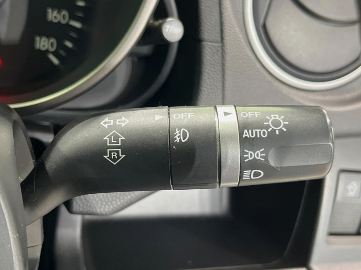 2012 Nissan La Festa DBA-CWEFWN (UW-69f1f6bf5f964)[29]