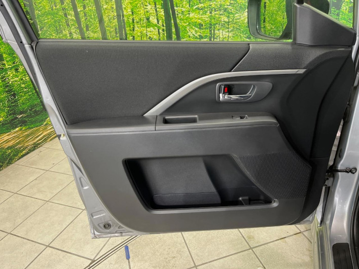 2012 Nissan La Festa DBA-CWEFWN (UW-69f1f6bf5f964)[12]