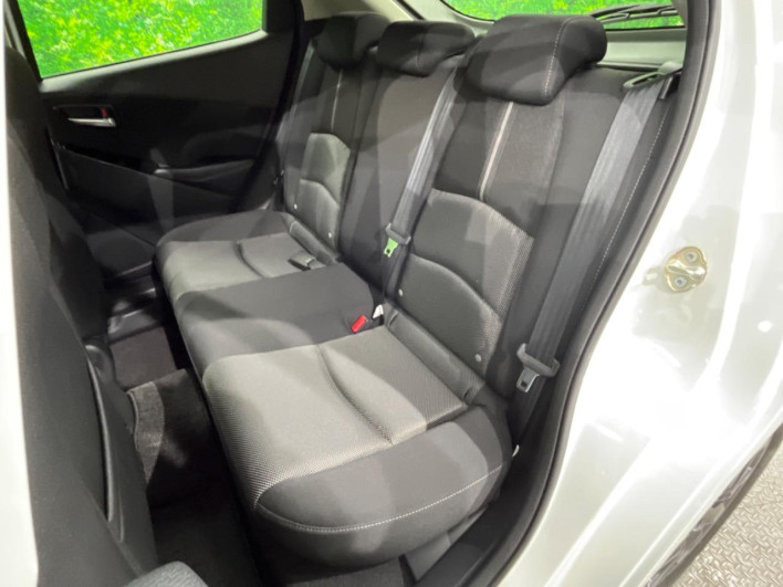 2017 Mazda Demio LDA-DJ5AS (UW-69f1f6c1d3bf5)[28]