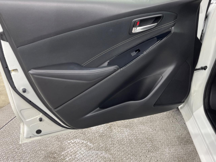 2017 Mazda Demio LDA-DJ5AS (UW-69f1f6c1d3bf5)[25]