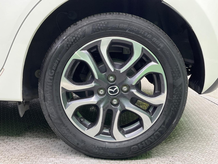 2017 Mazda Demio LDA-DJ5AS (UW-69f1f6c1d3bf5)[12]