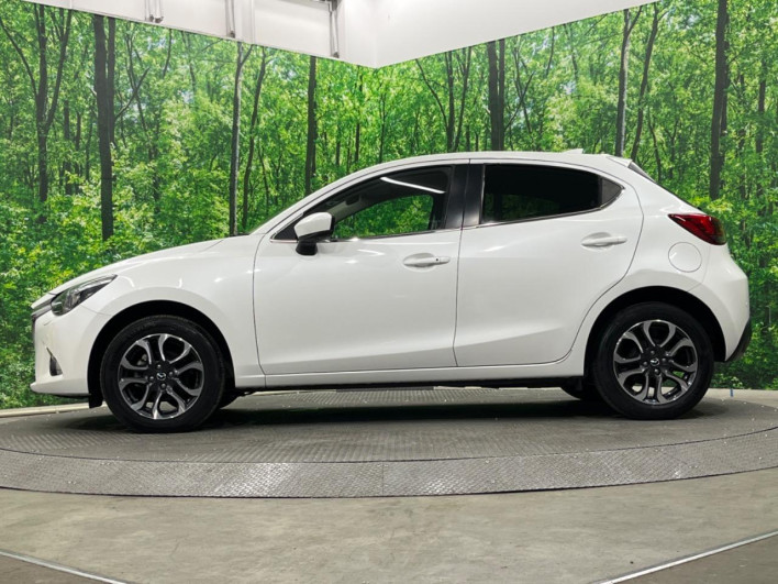 2017 Mazda Demio LDA-DJ5AS (UW-69f1f6c1d3bf5)[24]