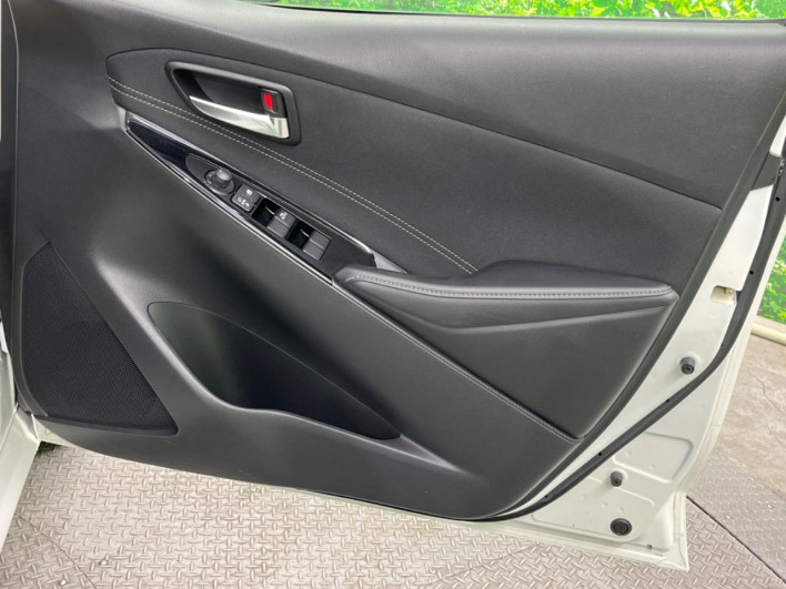 2017 Mazda Demio LDA-DJ5AS (UW-69f1f6c1d3bf5)[29]