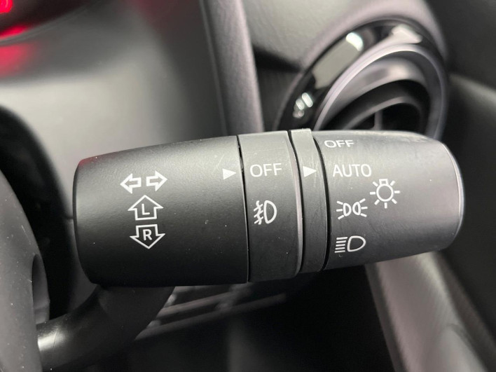 2016 Mazda Demio LDA-DJ5FS (UW-69f1f6c2cb9d5)[22]