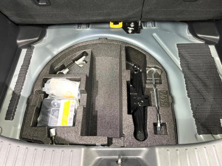 2017 Mazda Demio LDA-DJ5FS (UW-69f1f6c319bde)[15]