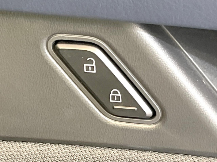 2023 Mazda CX-30 5AA-DMEJ3P (UW-69f1f6c44edad)[14]