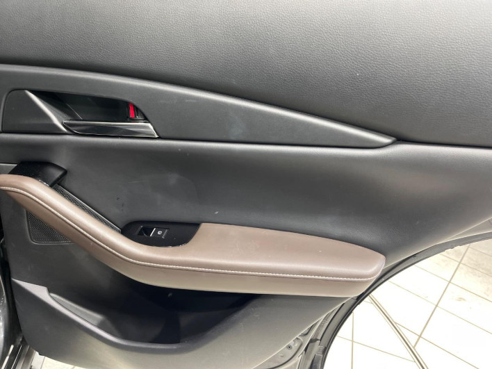 2019 Mazda CX-30 5BA-DMEP (UW-69f1f6c4d3d04)[11]