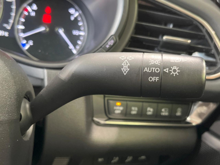 2022 Mazda CX-30 5BA-DMEP (UW-69f1f6c4df602)[29]