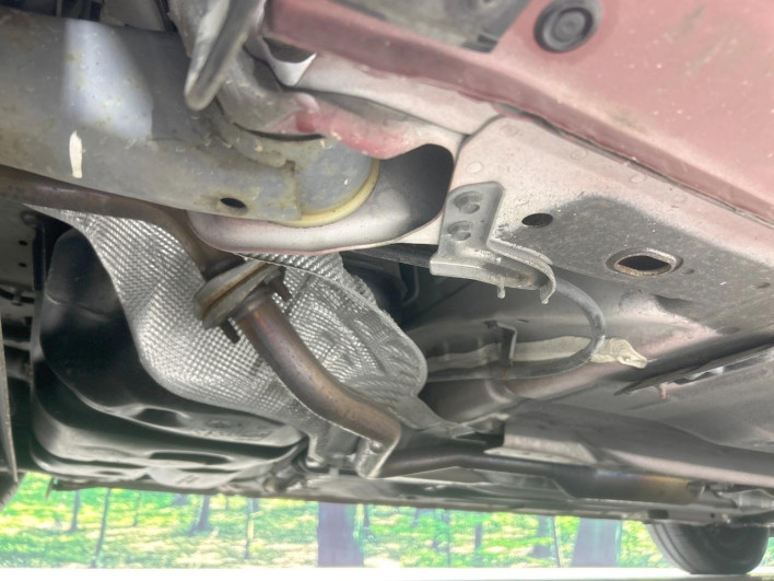 2013 Nissan Note DBA-E12 (UW-69f1f6c670347)[22]