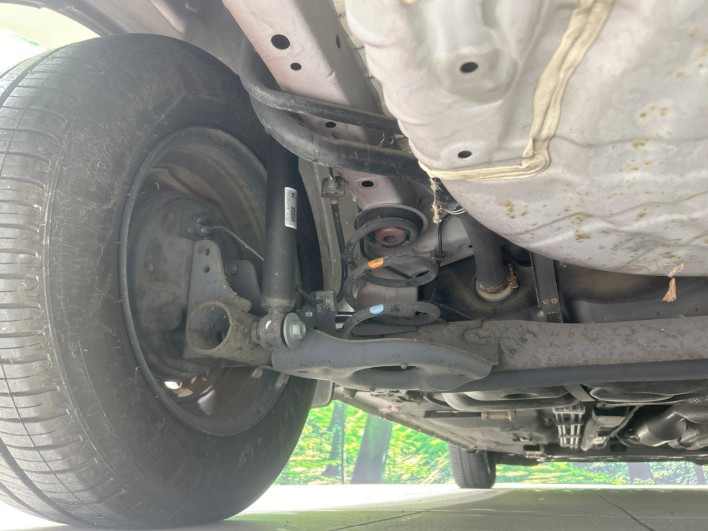 2013 Nissan Note DBA-E12 (UW-69f1f6c670347)[20]